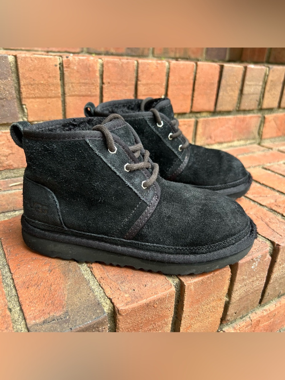 UGG Neumel chukka boots,